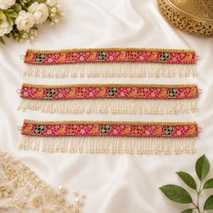 Pink bandhanwar