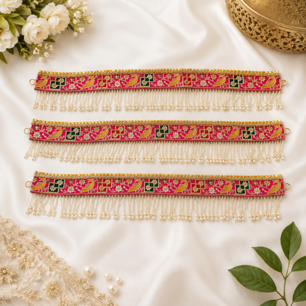 Pink bandhanwar